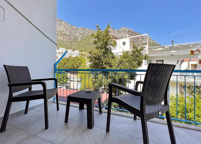 Centre - The Rush -3 Apartment *